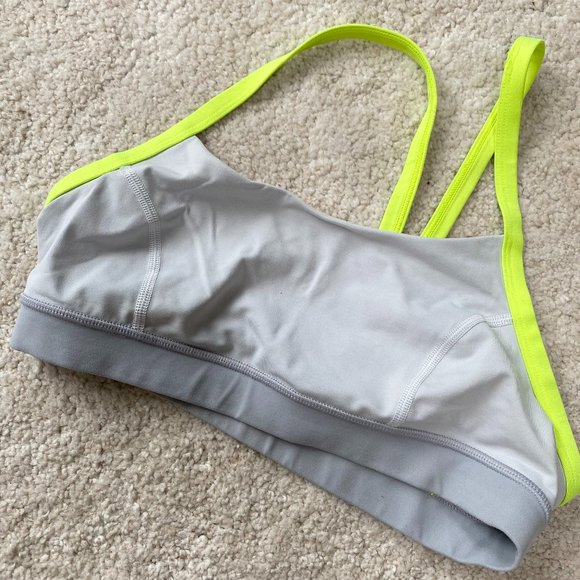 Lululemon Sports Bra - Picture 1 of 2